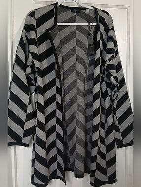 Tahari Chevron Open Flannel Cardigan NWT